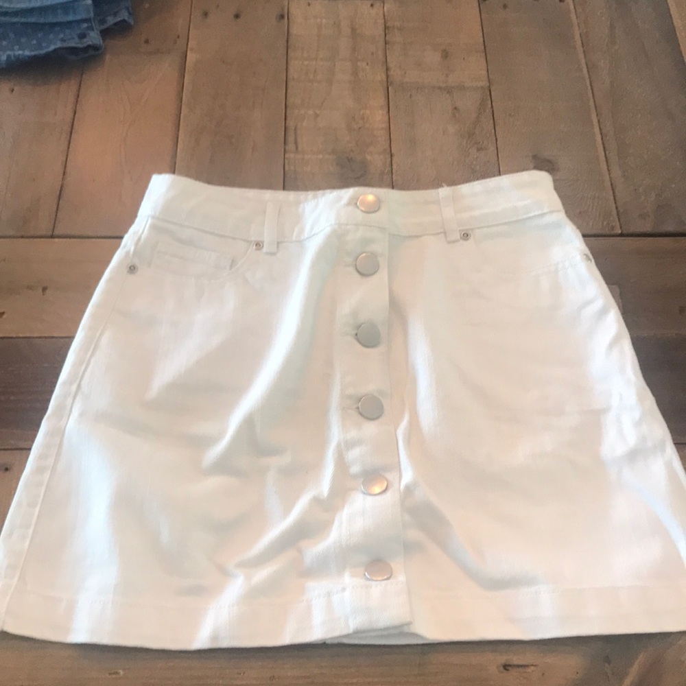 White jean skirt. Like new